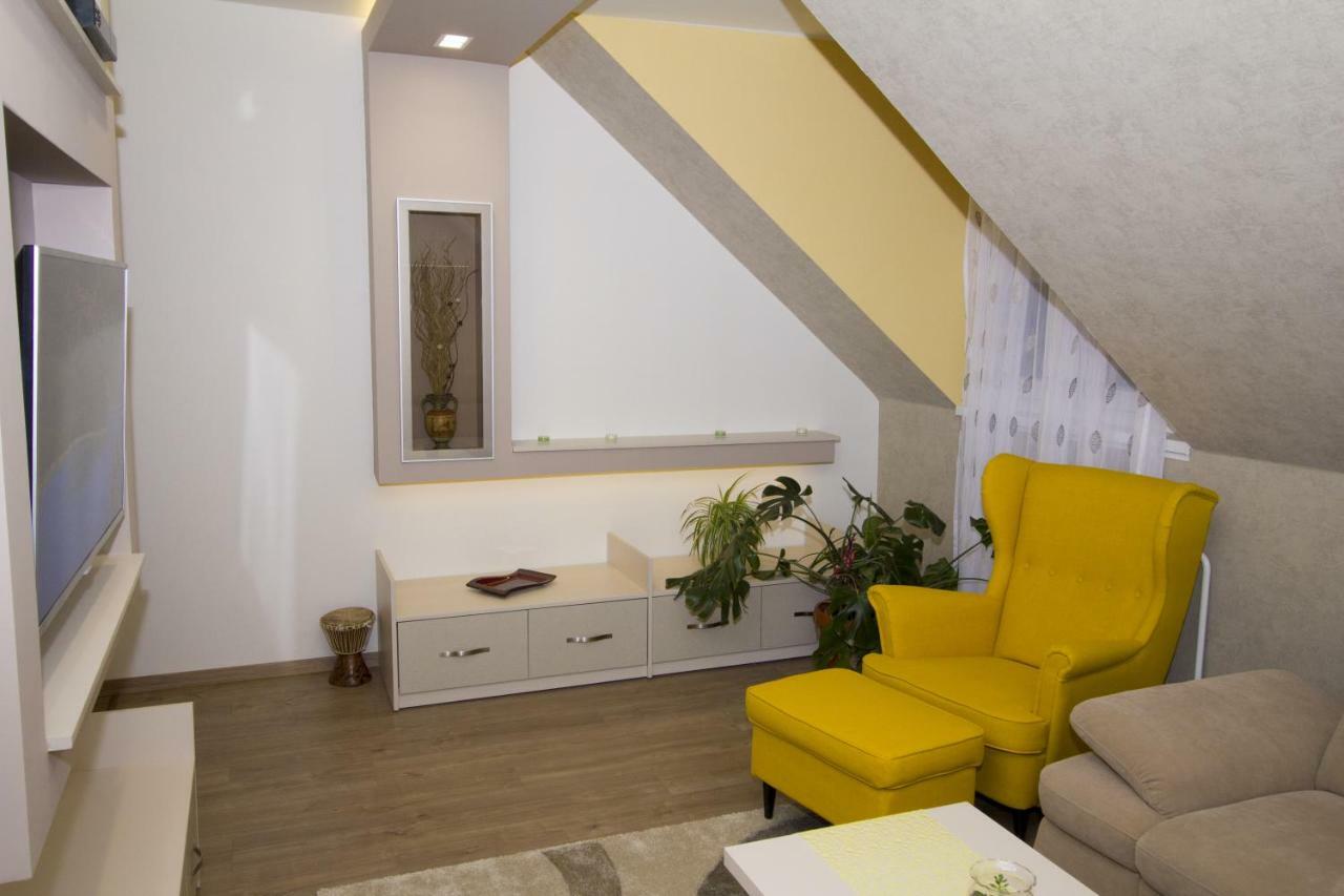 Chez Moi Lejlighed Debrecen Eksteriør billede